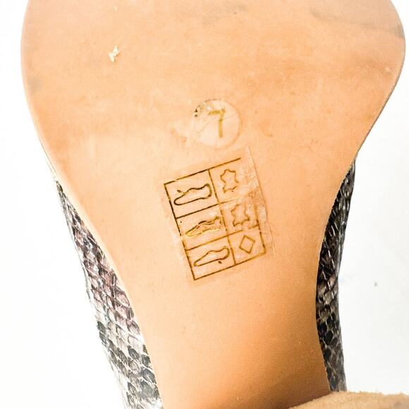 Jeffrey Campbell Rosalee Snakeskin Animal Printed Leather Bootie Size 7 - Picture 4 of 7